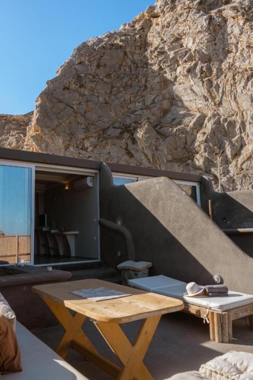 Demilmar Luxury Suites Perissa  Exterior photo